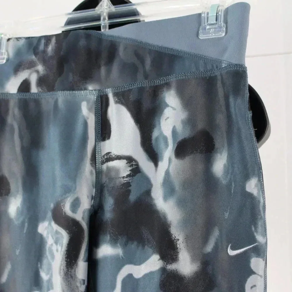 Ladies Nike Leggings